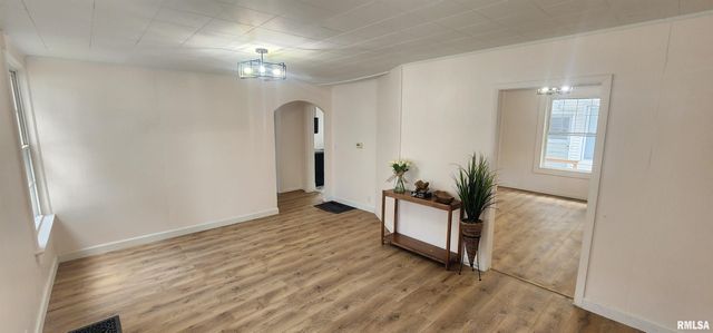 926 Governor Street, Springfield, IL 62704