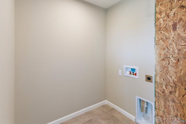 668 Deerhurst Drive, Vandalia, OH 45377