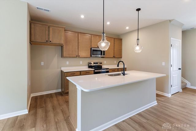 668 Deerhurst Drive, Vandalia, OH 45377