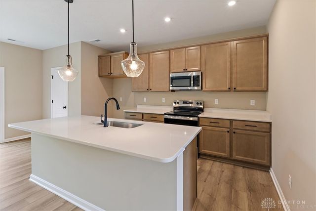 668 Deerhurst Drive, Vandalia, OH 45377