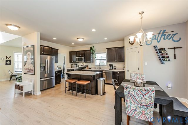 6174 Fawnlake Ct, New Kent, VA 23124