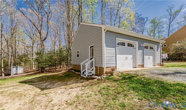 6174 Fawnlake Ct, New Kent, VA 23124