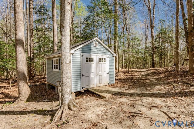 6174 Fawnlake Ct, New Kent, VA 23124