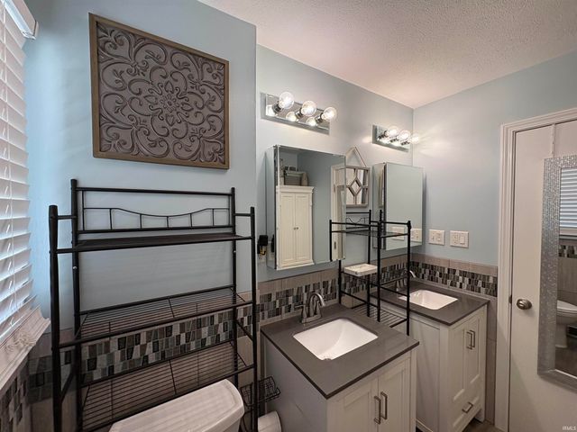 1603 Crestwood Boulevard, South Bend, IN 46635