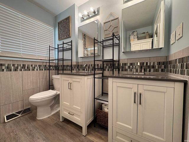 1603 Crestwood Boulevard, South Bend, IN 46635