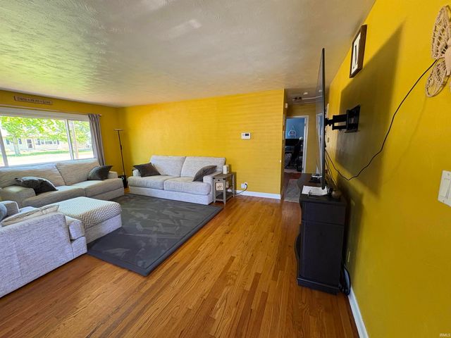 1603 Crestwood Boulevard, South Bend, IN 46635