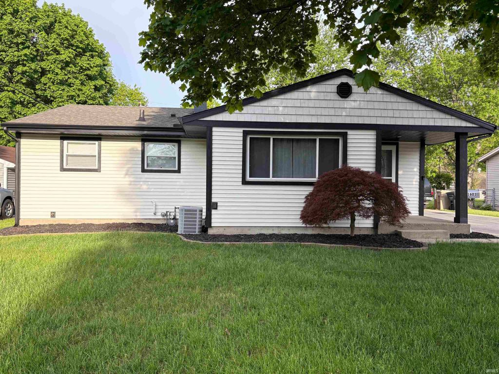 1603 Crestwood Boulevard, South Bend, IN 46635
