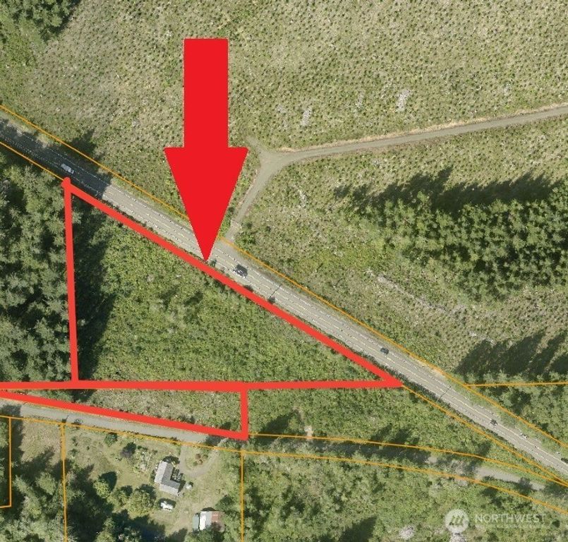 2 Ocean Beach Road, Hoquiam, WA 98550