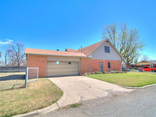 5737 NW 47th Street, Warr Acres, OK 73122