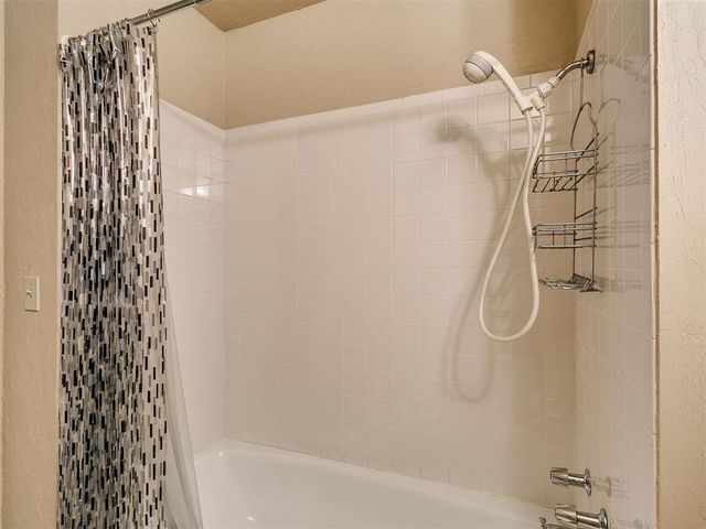 5737 NW 47th Street, Warr Acres, OK 73122