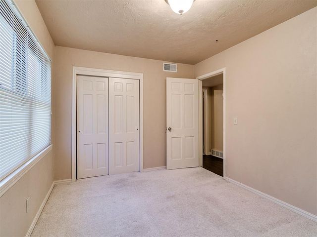 5737 NW 47th Street, Warr Acres, OK 73122