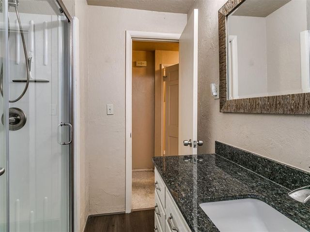 5737 NW 47th Street, Warr Acres, OK 73122