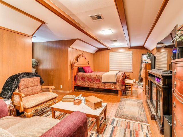 5737 NW 47th Street, Warr Acres, OK 73122