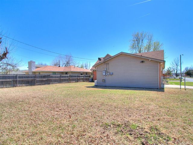 5737 NW 47th Street, Warr Acres, OK 73122