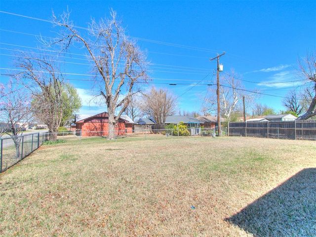5737 NW 47th Street, Warr Acres, OK 73122