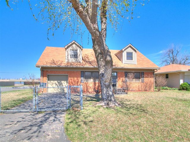 5737 NW 47th Street, Warr Acres, OK 73122