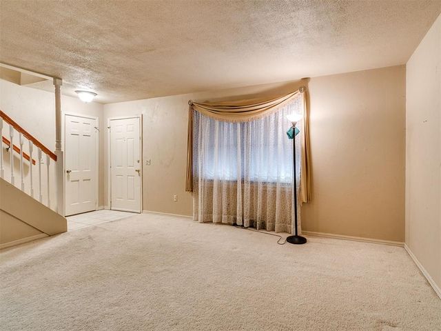 5737 NW 47th Street, Warr Acres, OK 73122