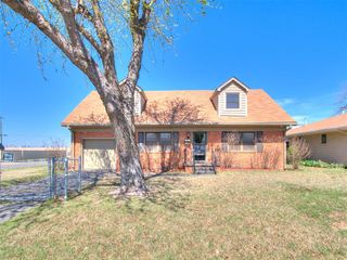 5737 NW 47th Street, Warr Acres, OK 73122