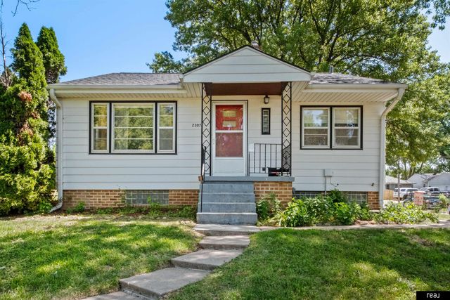 2307 N 68th Street, Omaha, NE 68104