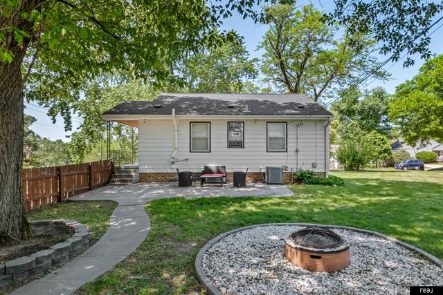 2307 N 68th Street, Omaha, NE 68104