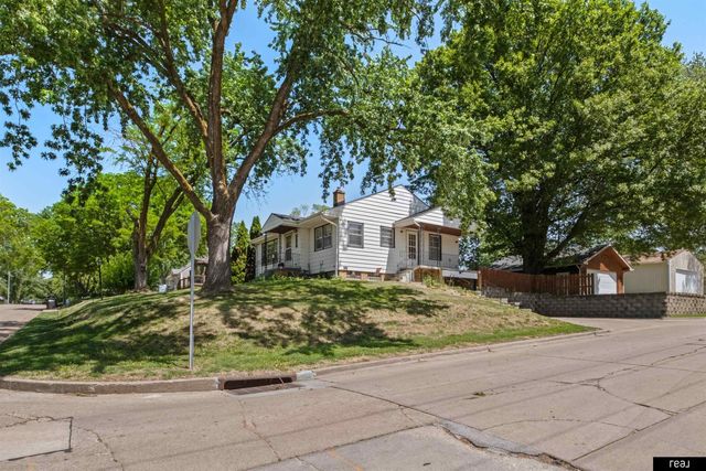 2307 N 68th Street, Omaha, NE 68104