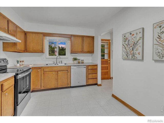 2652 Mountain View Avenue, Longmont, CO 80503