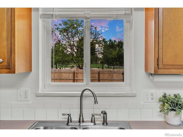 2652 Mountain View Avenue, Longmont, CO 80503