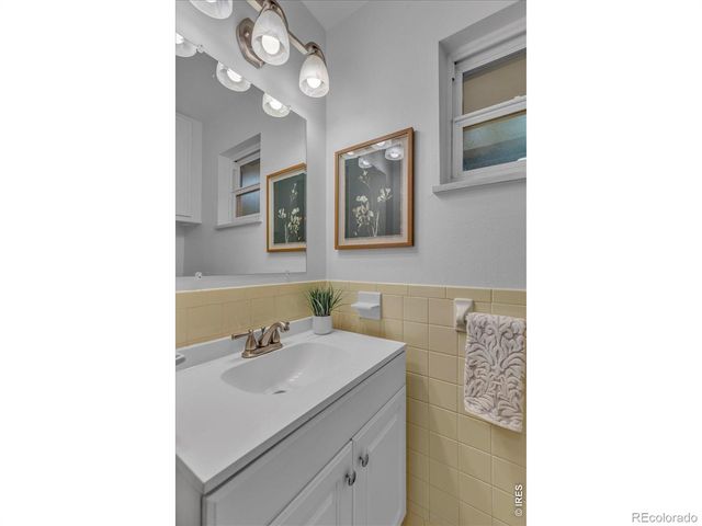 2652 Mountain View Avenue, Longmont, CO 80503