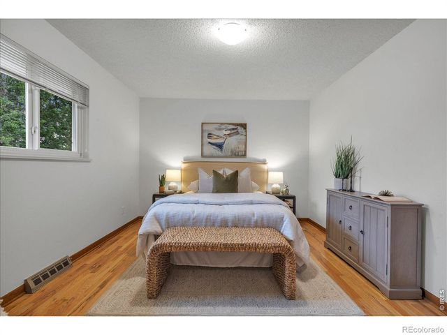 2652 Mountain View Avenue, Longmont, CO 80503