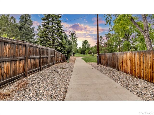 2652 Mountain View Avenue, Longmont, CO 80503