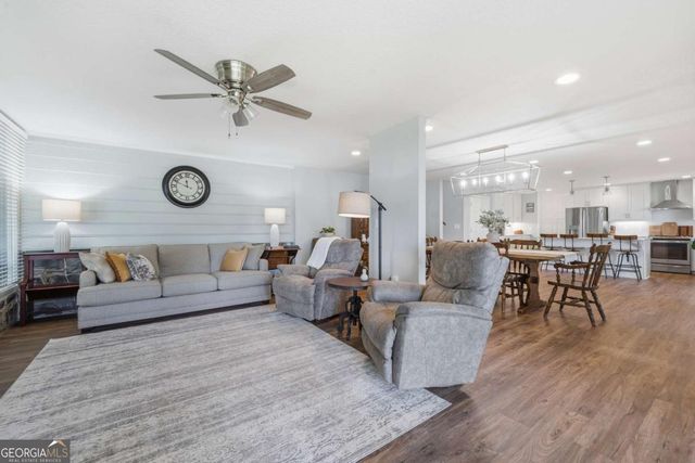 112 Cannon Point Road SE, Milledgeville, GA 31061
