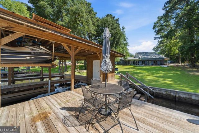 112 Cannon Point Road SE, Milledgeville, GA 31061