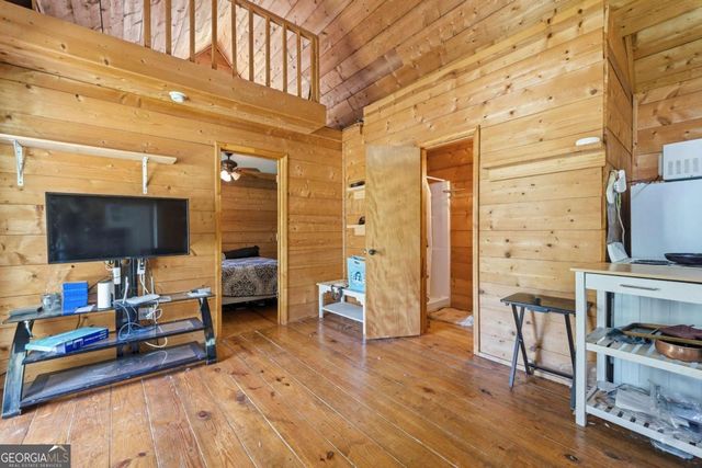 112 Cannon Point Road SE, Milledgeville, GA 31061