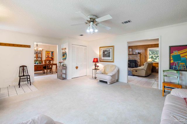 506 Fairpoint Dr, Gulf Breeze, FL 32561