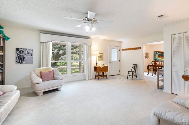 506 Fairpoint Dr, Gulf Breeze, FL 32561