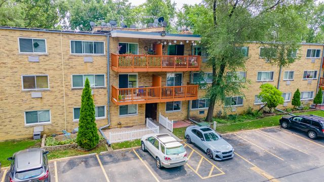 758 Dempster Street DG5, Mount Prospect, IL 60056