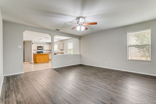 316 Lonestar Gait, Schertz, TX 78154