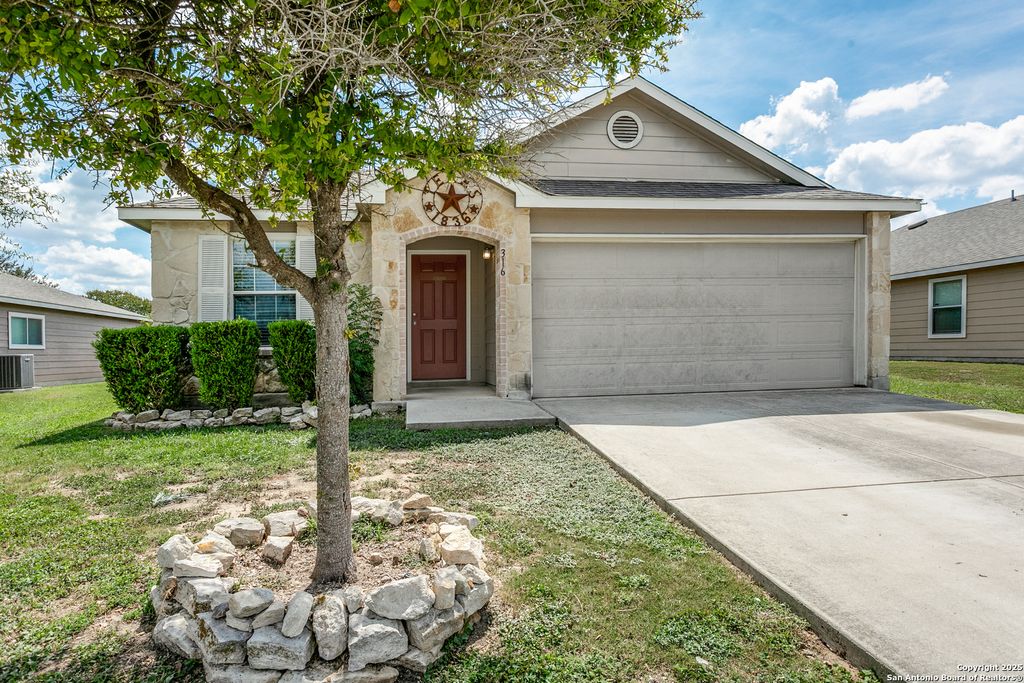 316 Lonestar Gait, Schertz, TX 78154