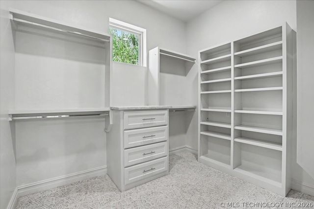 6133 E 138th Street S, Bixby, OK 74008