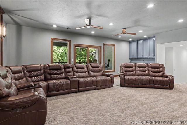6133 E 138th Street S, Bixby, OK 74008