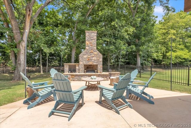 6133 E 138th Street S, Bixby, OK 74008