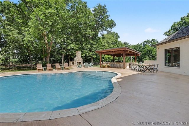 6133 E 138th Street S, Bixby, OK 74008