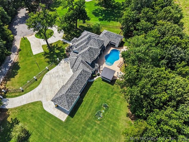 6133 E 138th Street S, Bixby, OK 74008