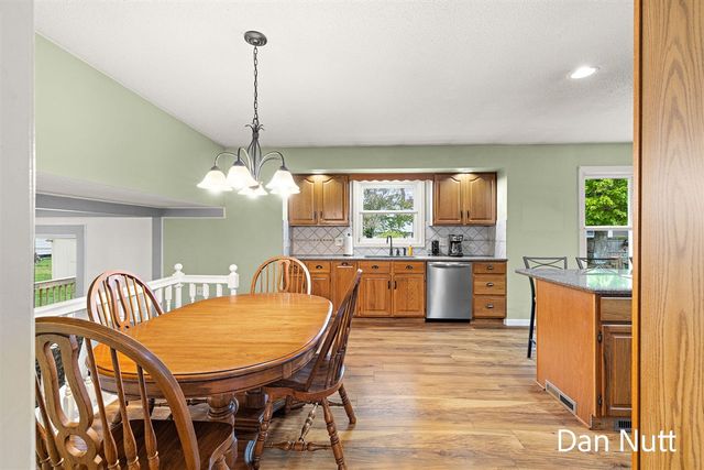 3321 Rockland Road, Muskegon, MI 49441