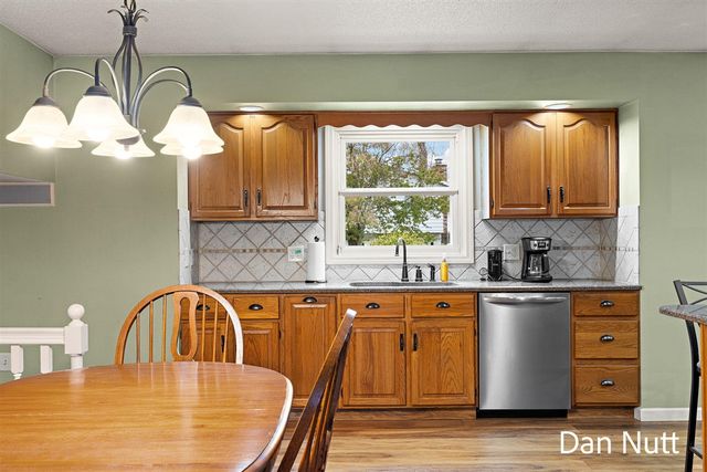 3321 Rockland Road, Muskegon, MI 49441