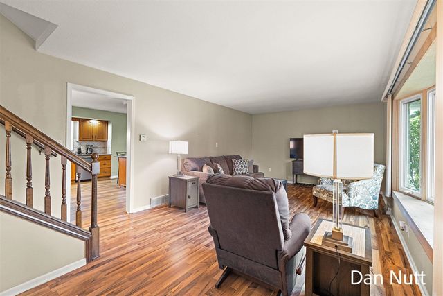 3321 Rockland Road, Muskegon, MI 49441