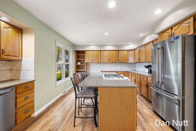 3321 Rockland Road, Muskegon, MI 49441