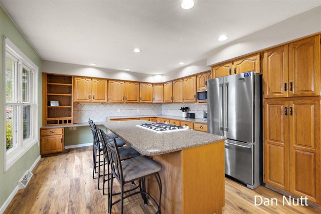 3321 Rockland Road, Muskegon, MI 49441
