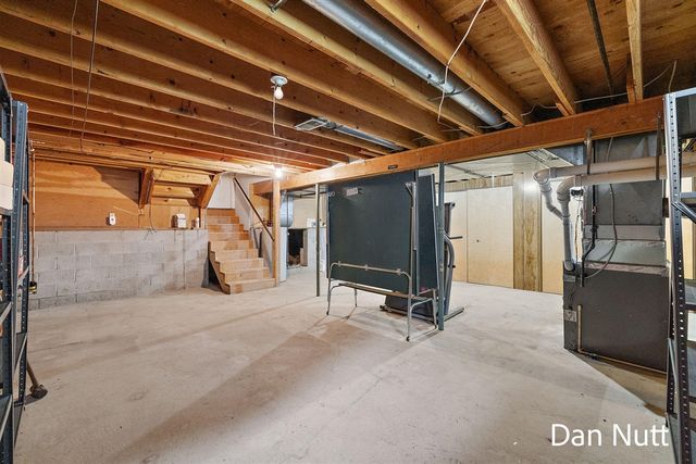 3321 Rockland Road, Muskegon, MI 49441