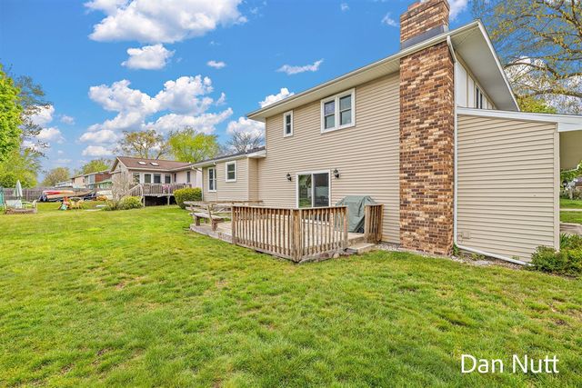 3321 Rockland Road, Muskegon, MI 49441
